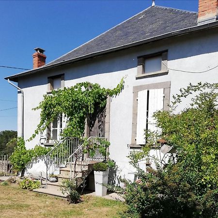 Chambre D'Hote Equestre Au Petit Bonheur Chateldon Exterior photo