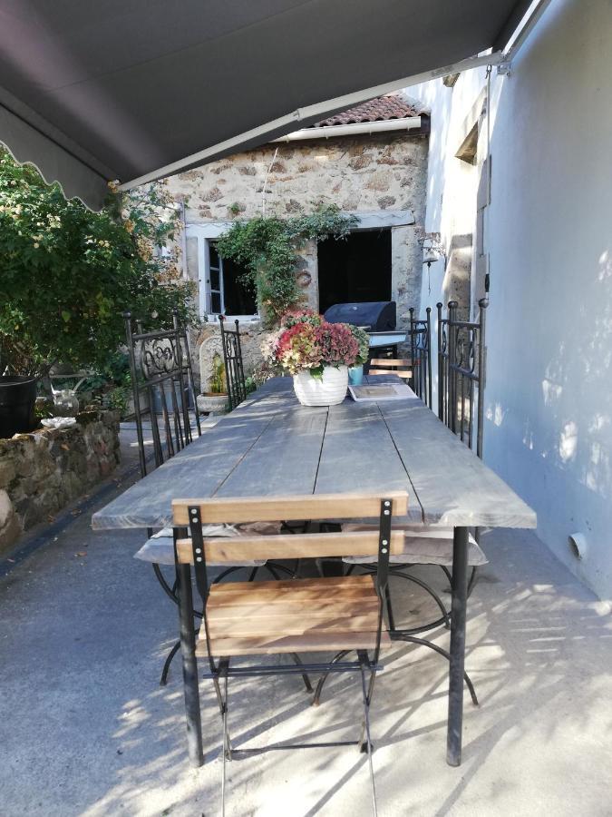 Chambre D'Hote Equestre Au Petit Bonheur Chateldon Exterior photo
