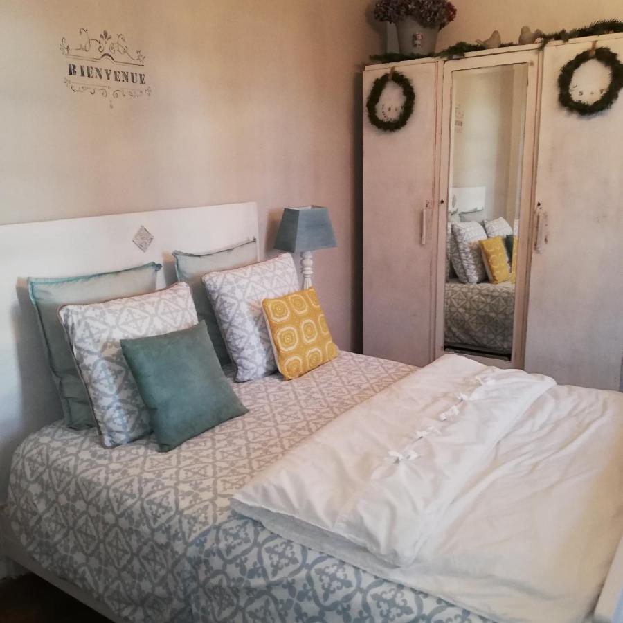 Chambre D'Hote Equestre Au Petit Bonheur Chateldon Exterior photo