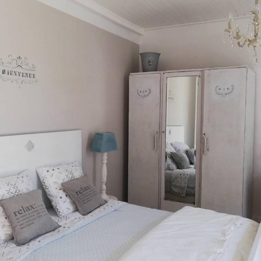 Chambre D'Hote Equestre Au Petit Bonheur Chateldon Exterior photo